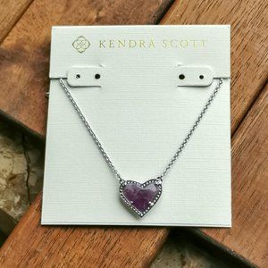 Kendra Scott Ari Heart Pendant Necklace. Silver Amethyst